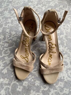 Sam Edelman block heel sandals beige suede finish adjustable ankle strap 8